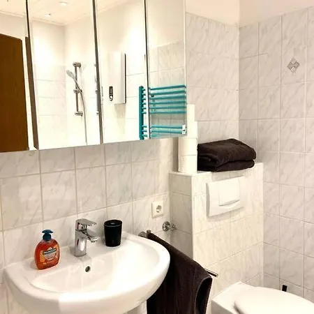 Moderne Fuer Bis Zu 5 Personen Mit 100% Wohlfuehlfaktor * باد اوينهاوسن